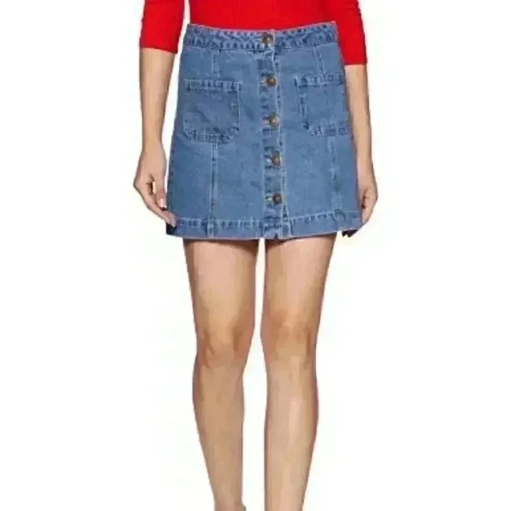 Last chance- FOREVER 21 -‎ BUTTON FRONT DENIM MINI SKIRT